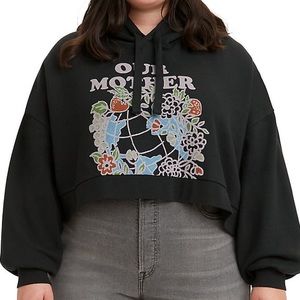 NWT Levi's Black Graphic Women's Sweater